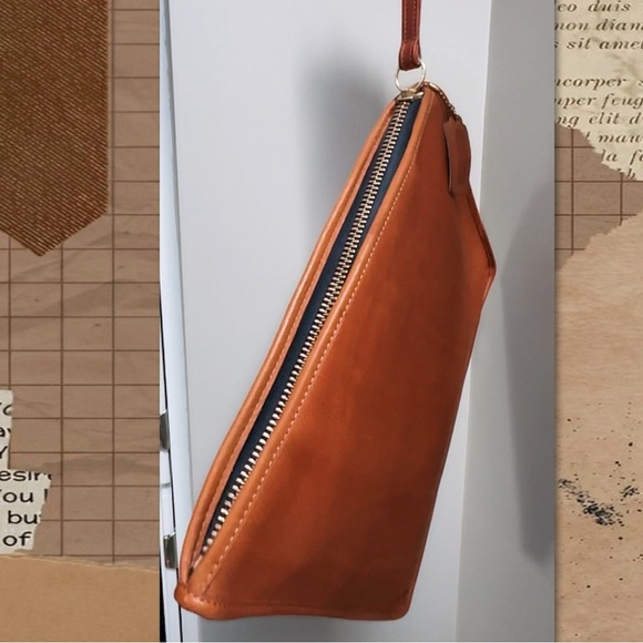 VINTAGE COACH LARGE SLIM CLUTCH IN BRITISH TAN 9555 - Picture 9 of 14